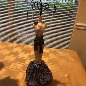 Elegant display stand for jewelry